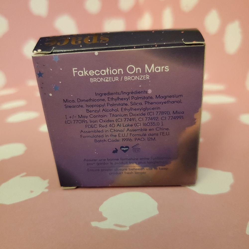 SPACE CASE COSMETICS

Fakecation Bronzer - Picture 5 of 8